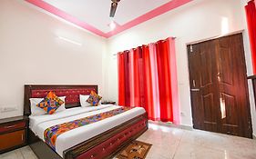 Fabhotel Kempty Lake Resort